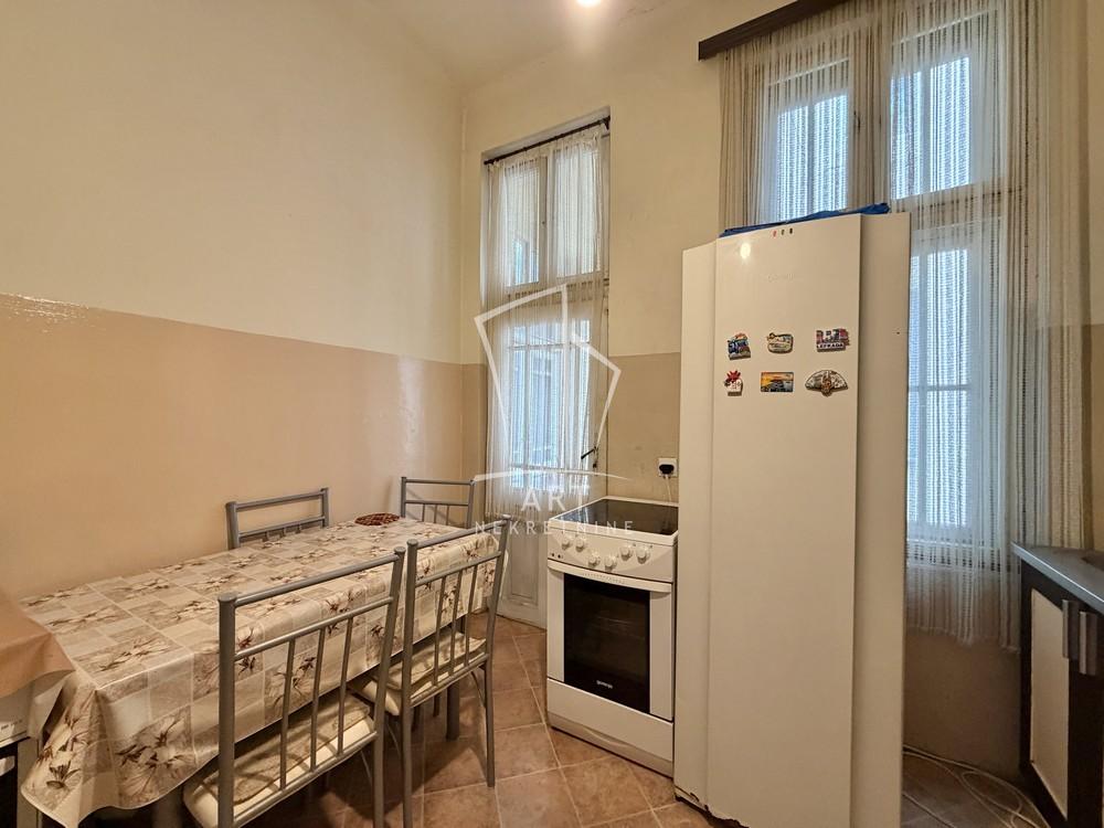 Stan na prodaju u Beogradu, Vračar, dvosoban, 69m2, cena 370000 evra