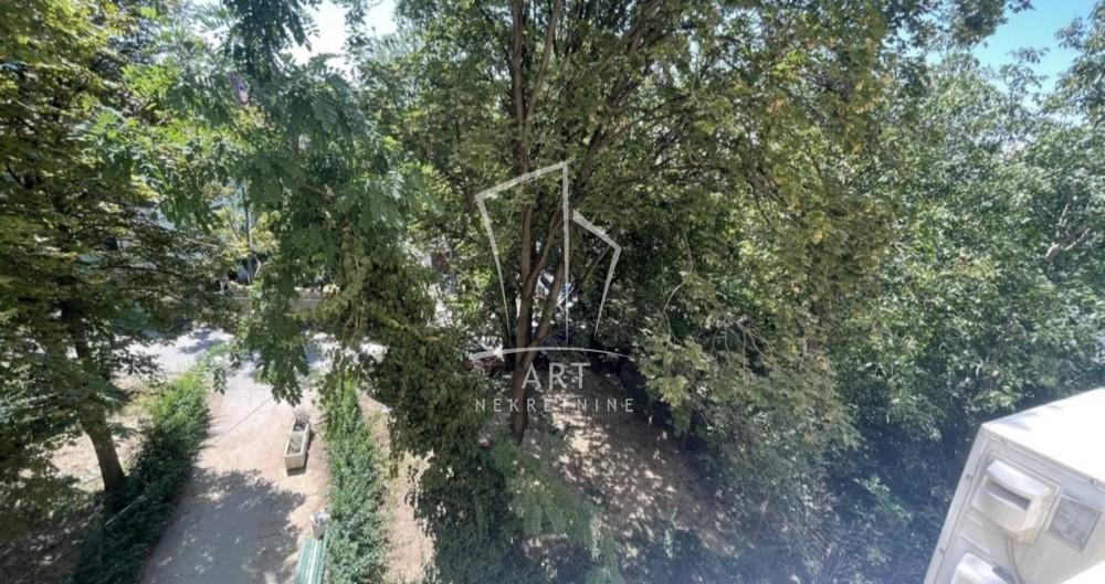 Stan na prodaju u Beogradu, Banovo brdo, dvosoban, 33m2, cena 165000 evra