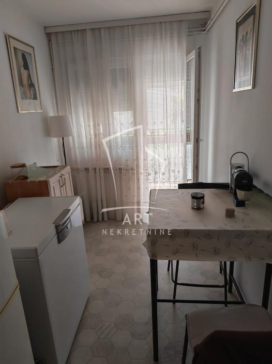Stan na prodaju u Beogradu, Banovo brdo, dvosoban, 33m2, cena 165000 evra