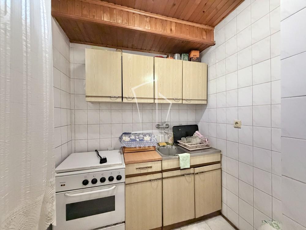 Stan na prodaju u Beogradu, Rakovica, troiposoban, 71m2, cena 175000 evra