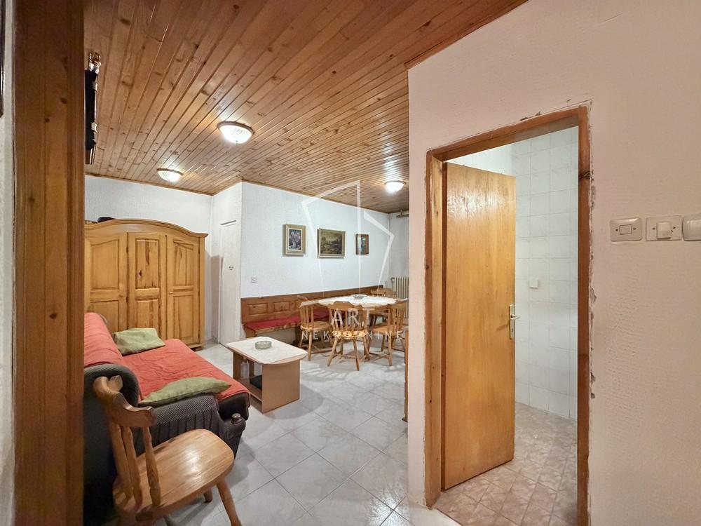 Stan na prodaju u Beogradu, Rakovica, troiposoban, 71m2, cena 175000 evra