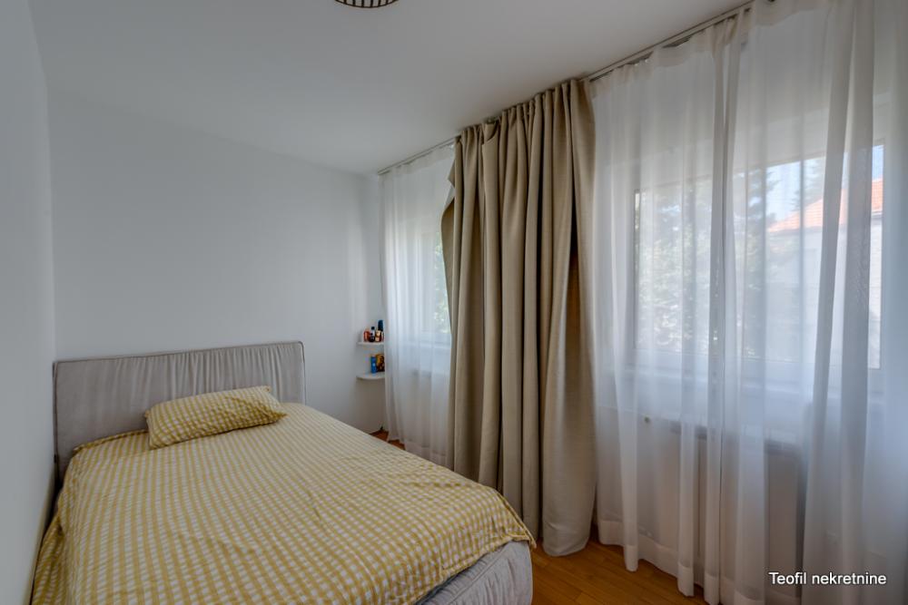 Stan na prodaju u Beogradu, Južni bulevar, trosoban, 63m2, cena 267000 evra