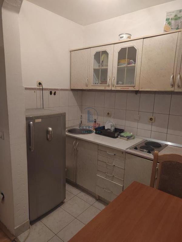 Stan na prodaju u Beogradu, Karaburma, jednoiposoban, 35m2, cena 98000 evra