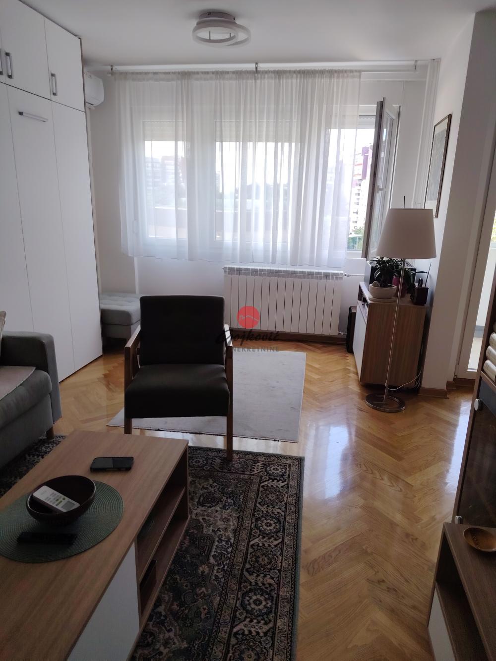 Stan na prodaju u Beogradu, Žarkovo, jednosoban, 38m2, cena 137000 evra