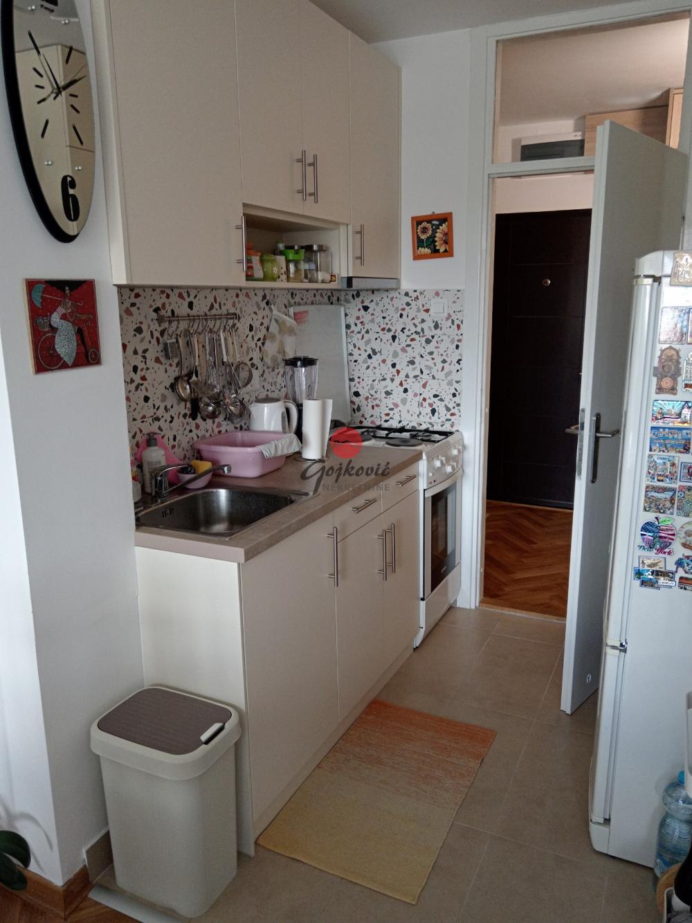 Stan na prodaju u Beogradu, Žarkovo, jednosoban, 38m2, cena 137000 evra