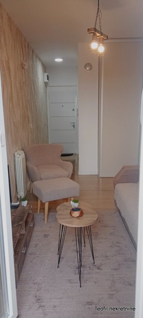 Stan na prodaju u Beogradu, Krnjača, jednoiposoban, 36m2, cena 120000 evra