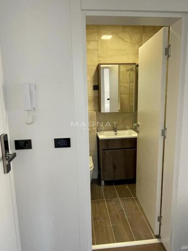Stan na prodaju u Beogradu, Sopot, trosoban, 60m2, cena 115000 evra