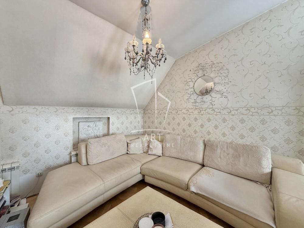 Stan na prodaju u Beogradu, Đeram pijaca, dvosoban, 77m2, cena 316000 evra