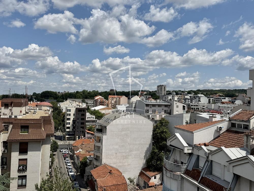 Stan na prodaju u Beogradu, Đeram pijaca, dvosoban, 77m2, cena 316000 evra