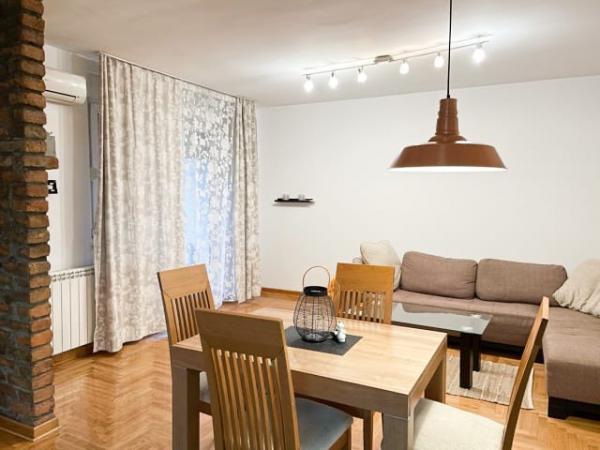 Stan na prodaju u Beogradu, Vračar (Hram), dvosoban, 62m2, cena 370000 evra