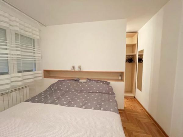 Stan na prodaju u Beogradu, Vračar (Hram), dvosoban, 62m2, cena 370000 evra