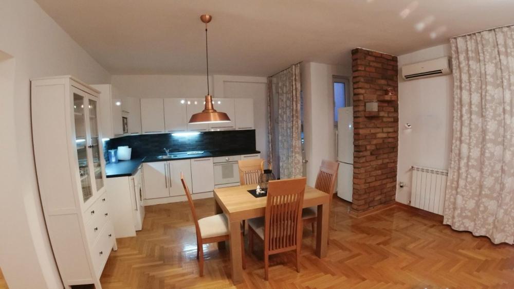 Stan na prodaju u Beogradu, Vračar (Hram), dvosoban, 62m2, cena 370000 evra