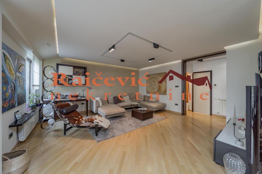 Stan na prodaju u Beogradu, Dedinje, cetvorosoban, 103m2, cena 470000 evra