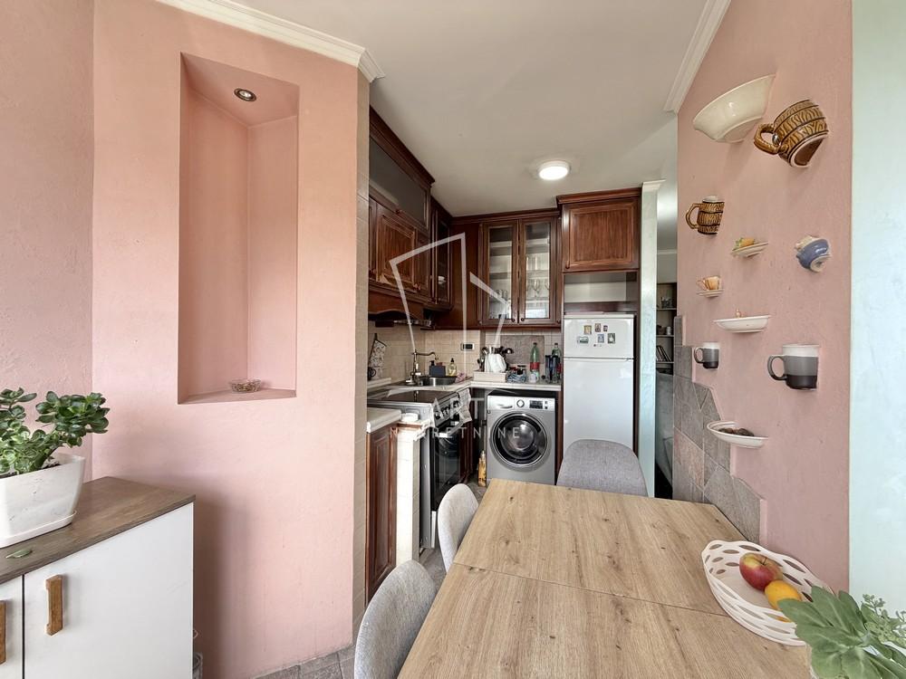 Stan na prodaju u Beogradu, Kanarevo brdo, dvoiposoban, 66m2, cena 216000 evra