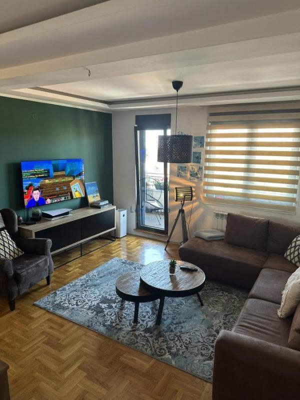 Stan na prodaju u Beogradu, Olimp, trosoban, 59m2, cena 228000 evra
