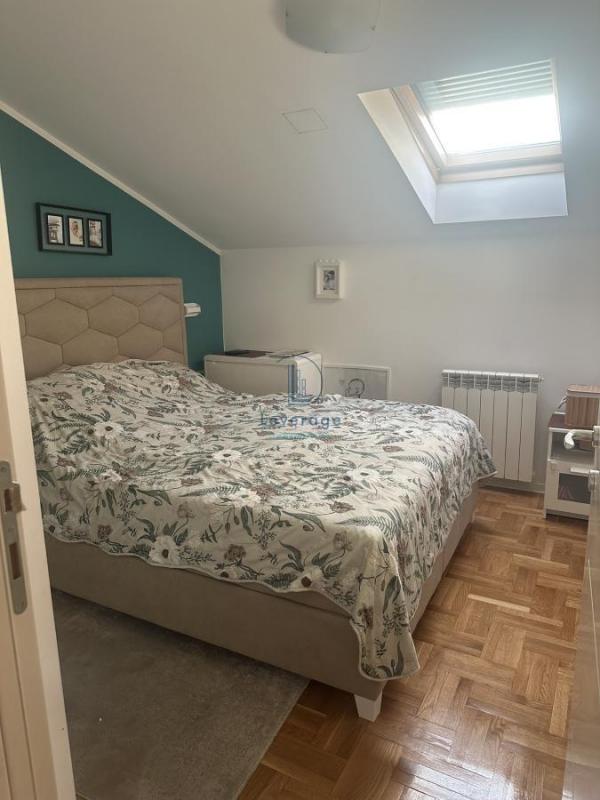 Stan na prodaju u Beogradu, Olimp, trosoban, 59m2, cena 228000 evra