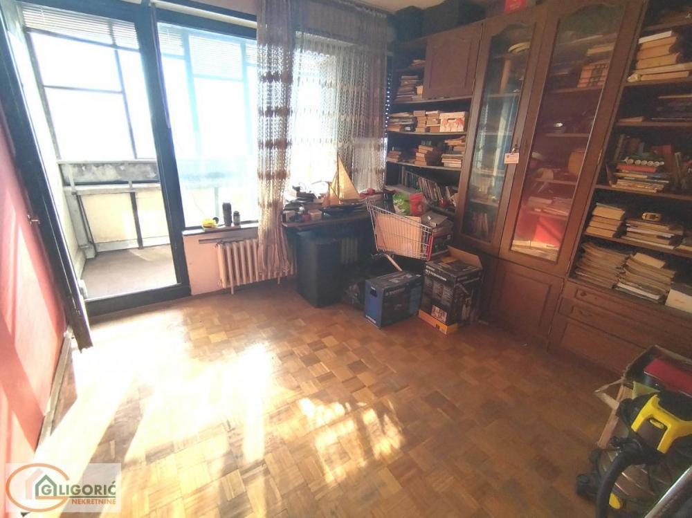 Stan na prodaju u Beogradu, Voždovac, cetvorosoban, 110m2, cena 315000 evra
