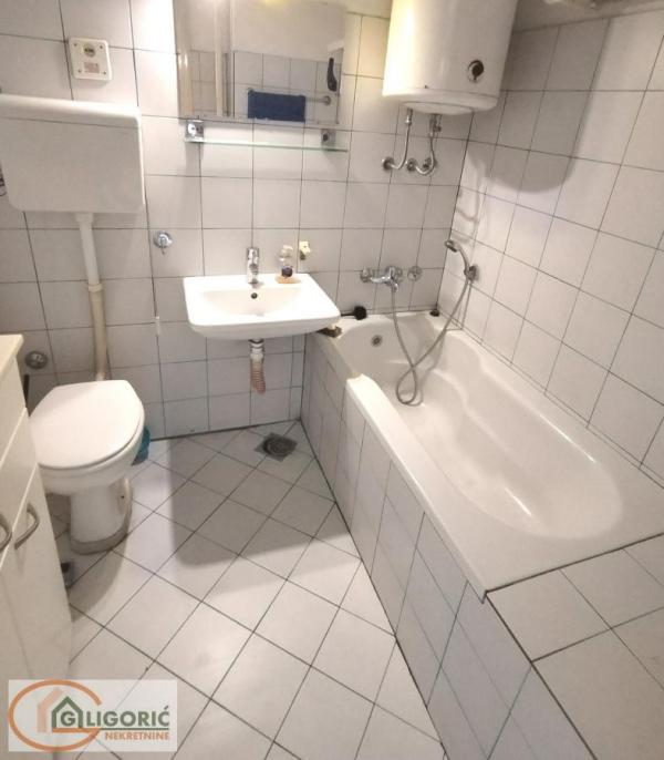 Stan na prodaju u Beogradu, Voždovac, cetvorosoban, 110m2, cena 315000 evra