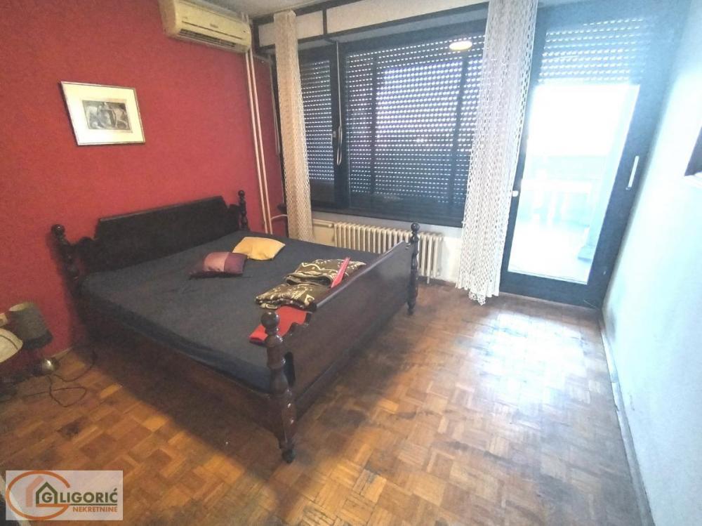 Stan na prodaju u Beogradu, Voždovac, cetvorosoban, 110m2, cena 315000 evra