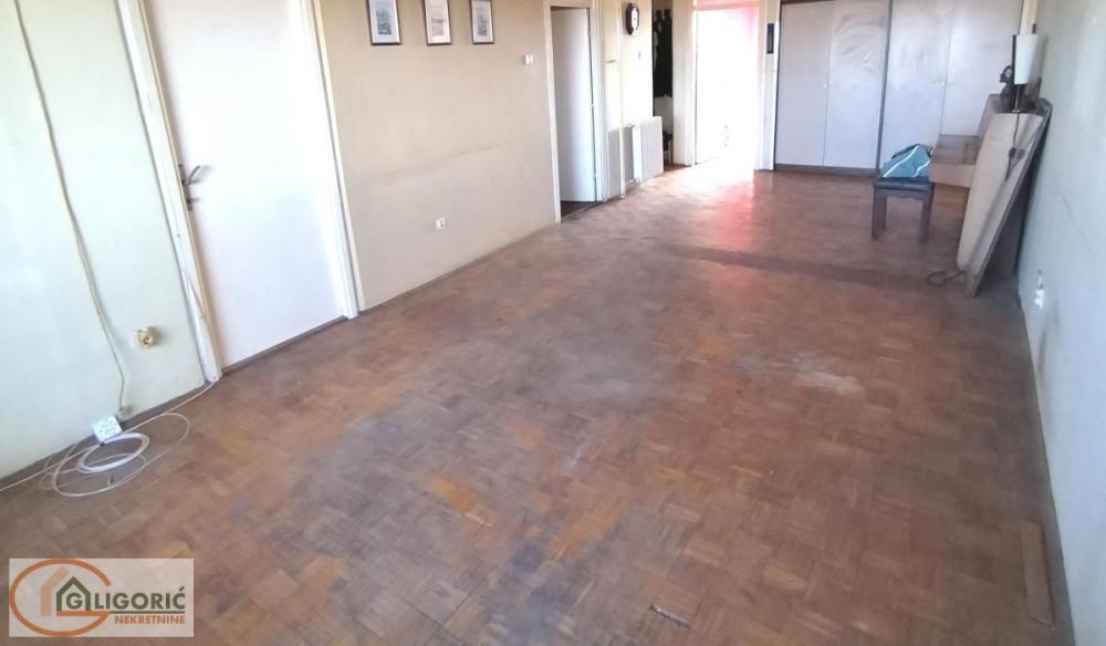 Stan na prodaju u Beogradu, Voždovac, cetvorosoban, 110m2, cena 315000 evra