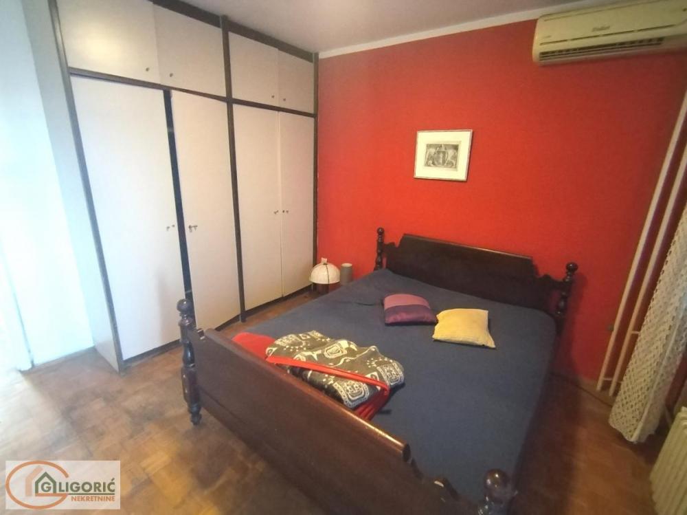 Stan na prodaju u Beogradu, Voždovac, cetvorosoban, 110m2, cena 315000 evra