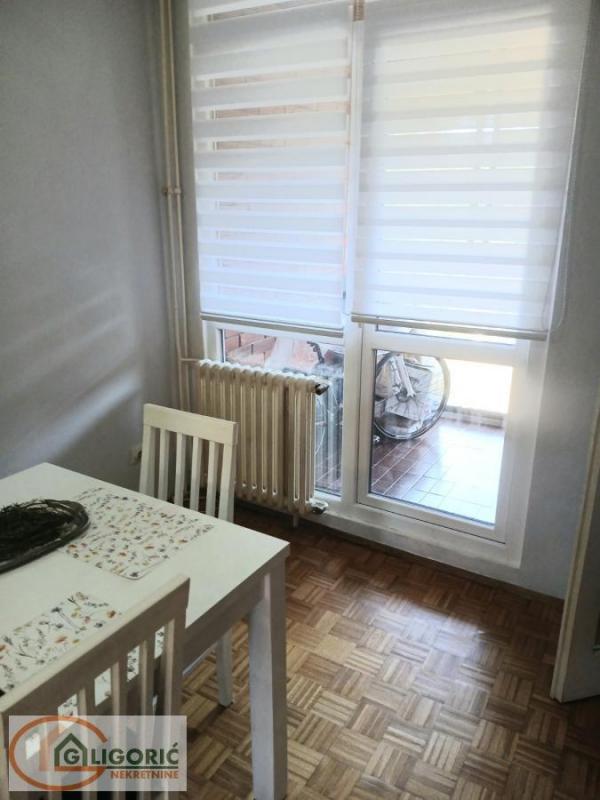 Stan na prodaju u Beogradu, Mirijevo, dvoiposoban, 78m2, cena 210000 evra
