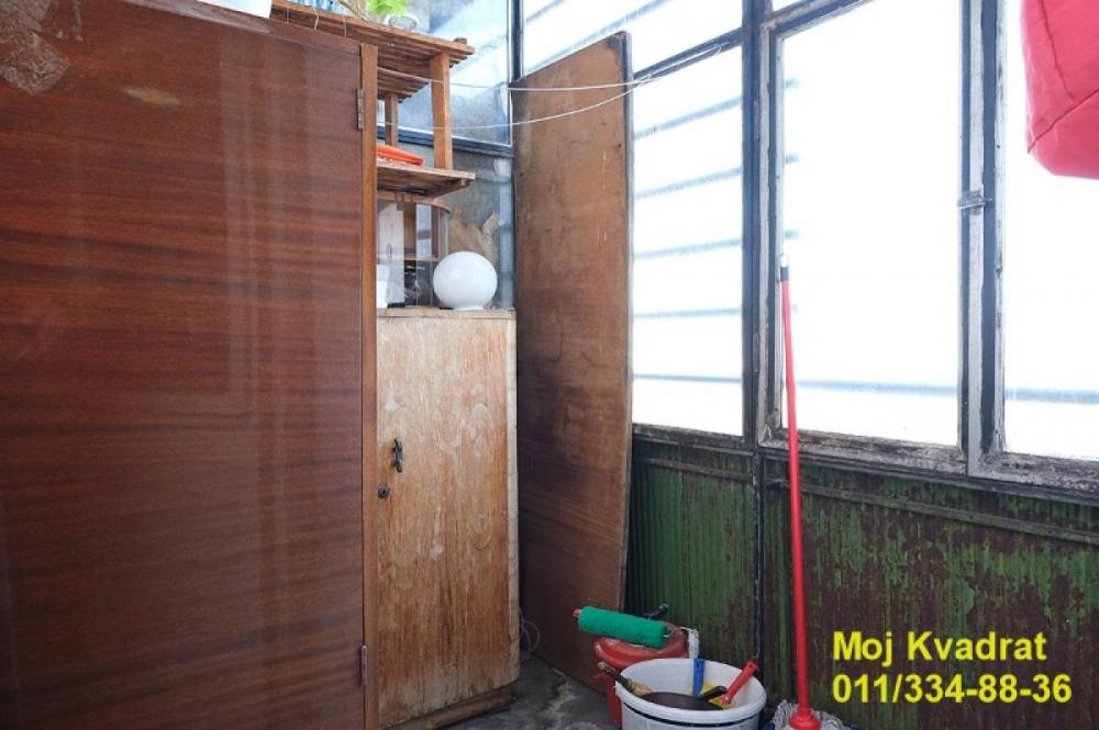Stan na prodaju u Beogradu, Fontana, dvosoban, 77m2, cena 209000 evra