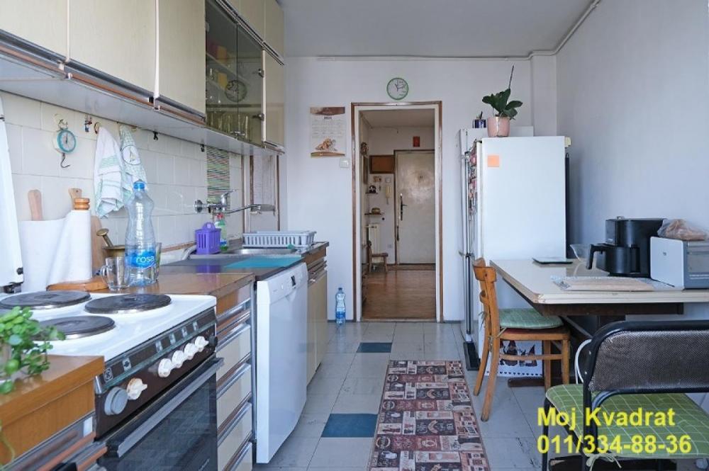 Stan na prodaju u Beogradu, Fontana, dvosoban, 77m2, cena 209000 evra
