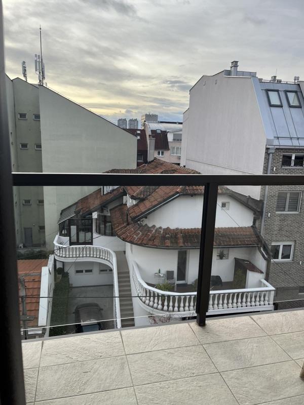 Stan na prodaju u Beogradu, Voždovac, trosoban, 61m2, cena 249000 evra