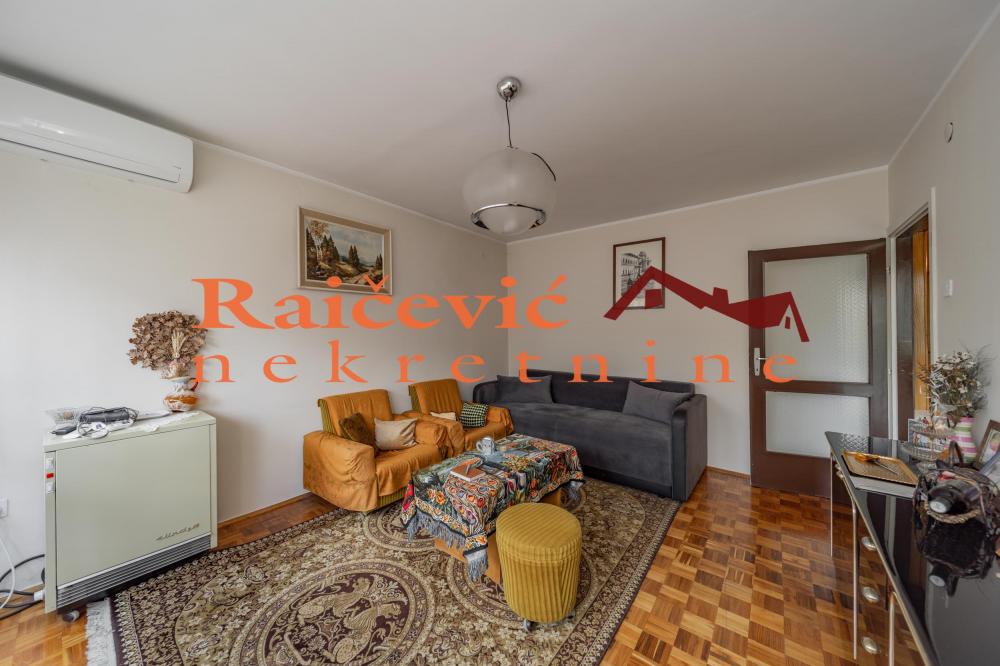 Stan na prodaju u Beogradu, Kumodraž, dvosoban, 55m2, cena 155000 evra