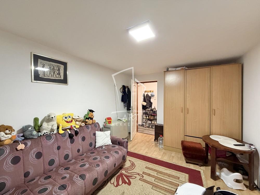 Stan na prodaju u Beogradu, Karaburma, jednoiposoban, 39m2, cena 107000 evra
