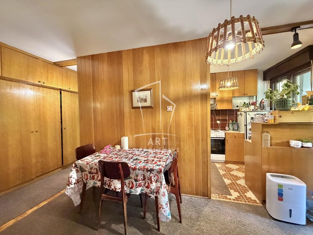 Stan na prodaju u Beogradu, Kumodraž, dvosoban, 55m2, cena 155000 evra