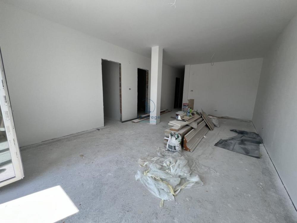 Stan na prodaju u Beogradu, Zemun, troiposoban, 99m2, cena 280000 evra