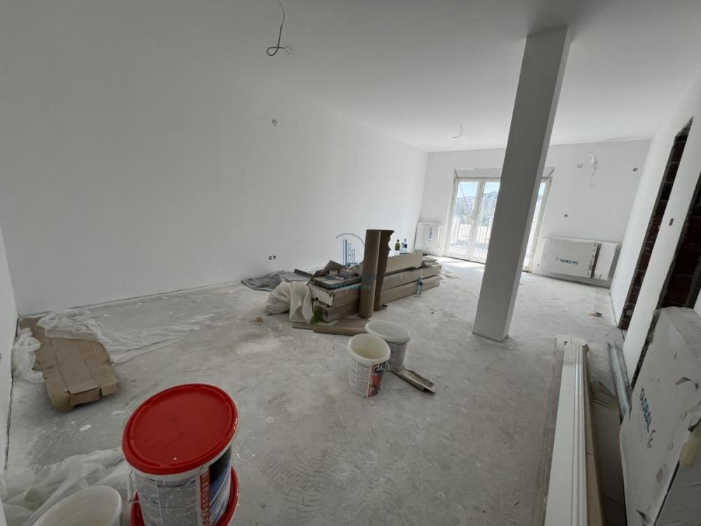 Stan na prodaju u Beogradu, Zemun, troiposoban, 99m2, cena 280000 evra