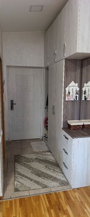 Stan na prodaju u Beogradu, Mirijevo, dvoiposoban, 49m2, cena 138900 evra