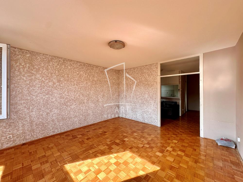 Stan na prodaju u Beogradu, Novi Beograd, dvoiposoban, 65m2, cena 198000 evra