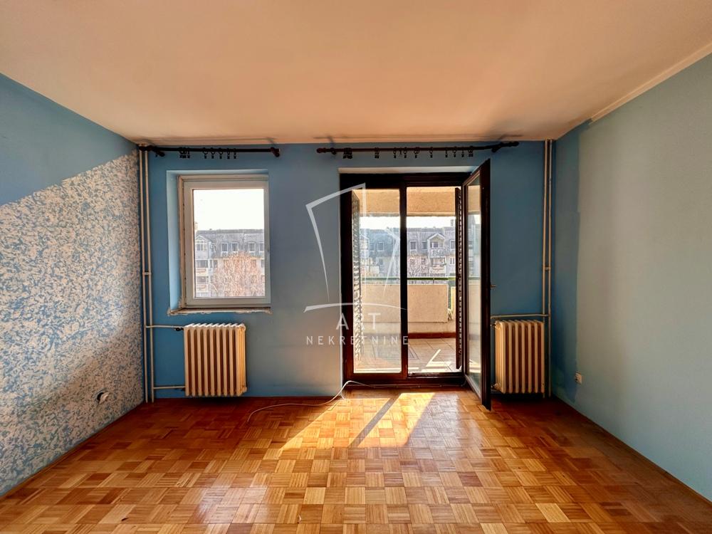 Stan na prodaju u Beogradu, Novi Beograd, dvoiposoban, 65m2, cena 198000 evra