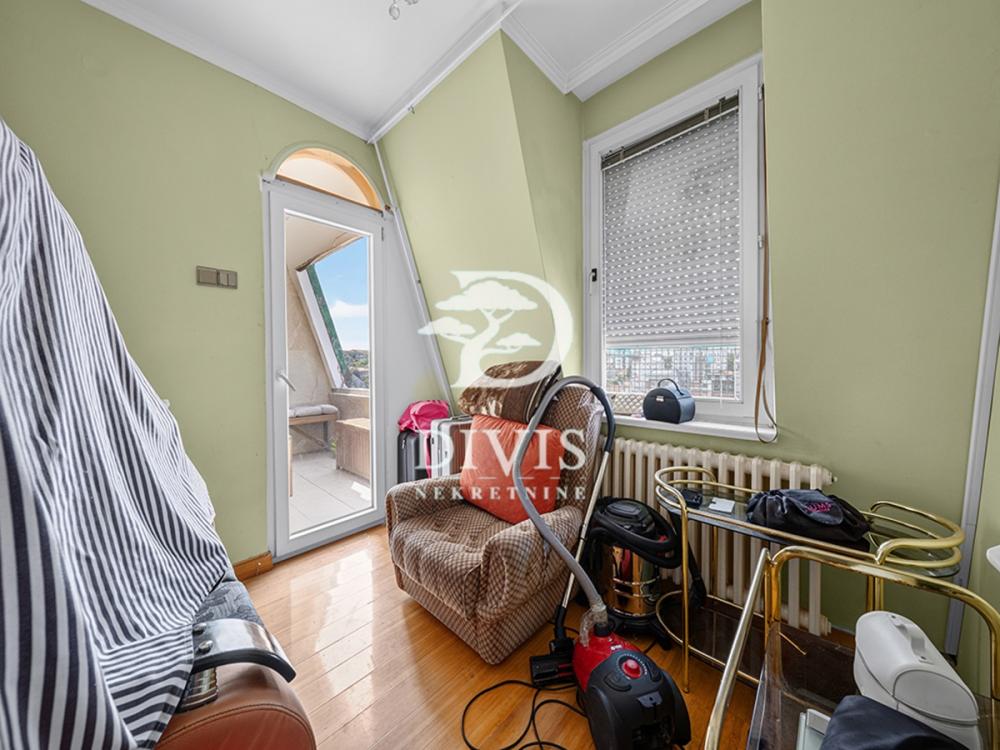 Stan na prodaju u Beogradu, Južni bulevar, dvoiposoban, 66m2, cena 210000 evra
