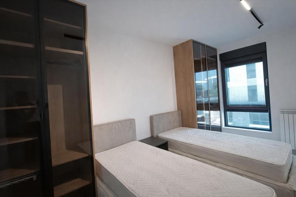 Stan na prodaju u Beogradu, Tošin bunar, cetvorosoban, 112m2, cena 440000 evra