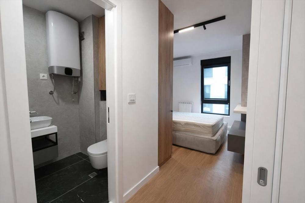 Stan na prodaju u Beogradu, Tošin bunar, cetvorosoban, 112m2, cena 440000 evra