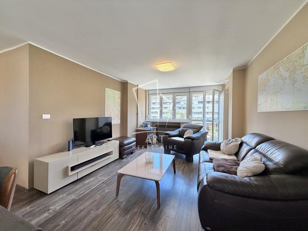 Stan na prodaju u Beogradu, Zemun, dvosoban, 58m2, cena 224000 evra
