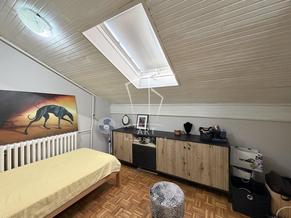 Stan na prodaju u Beogradu, Petlovo brdo, dvoiposoban, 49m2, cena 139900 evra