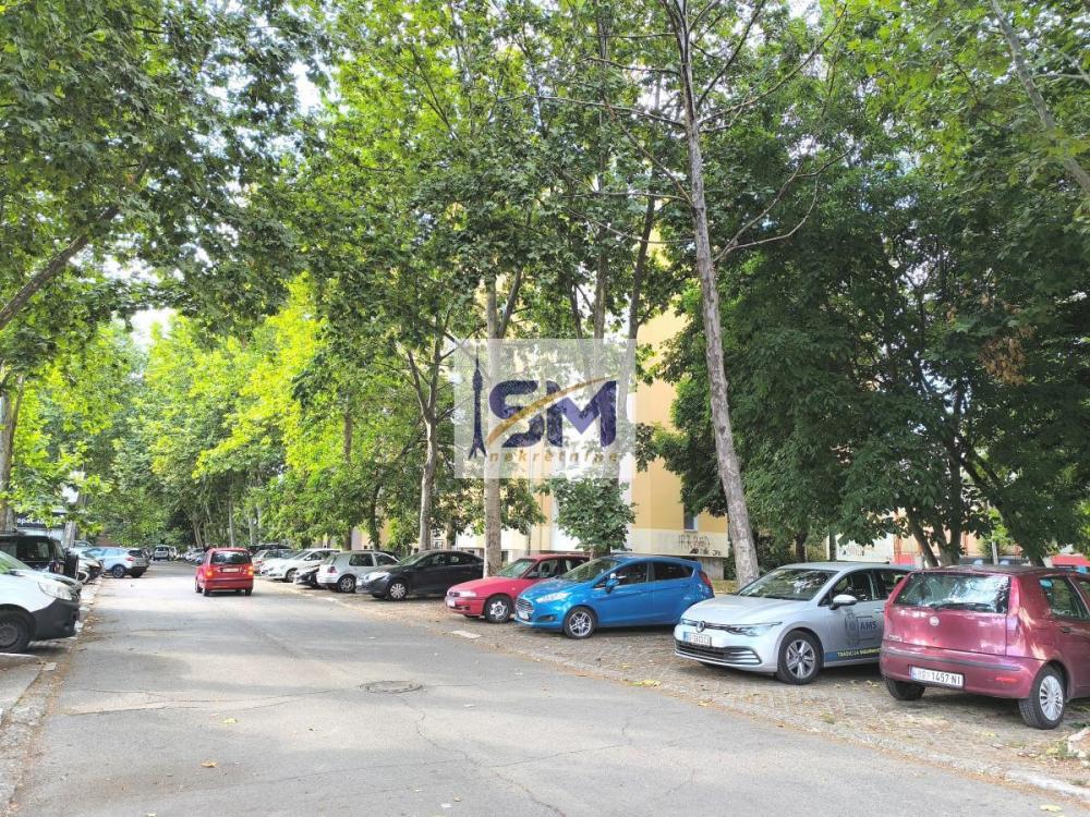 Stan na prodaju u Beogradu, Braće Jerković, dvoiposoban, 72m2, cena 203000 evra
