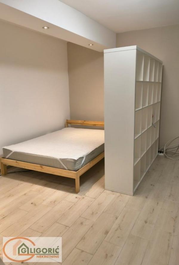 Stan na prodaju u Beogradu, Mirijevo, jednoiposoban, 40m2, cena 80000 evra