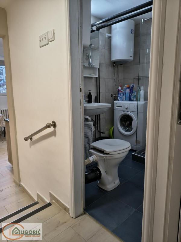Stan na prodaju u Beogradu, Mirijevo, jednoiposoban, 40m2, cena 80000 evra