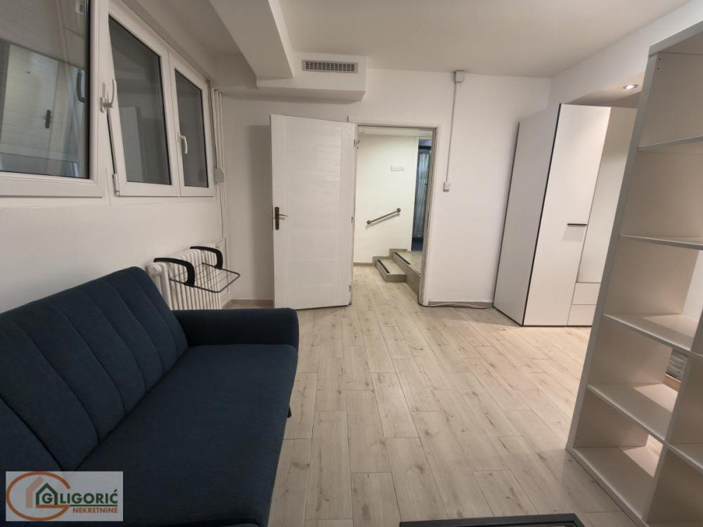 Stan na prodaju u Beogradu, Mirijevo, jednoiposoban, 40m2, cena 80000 evra