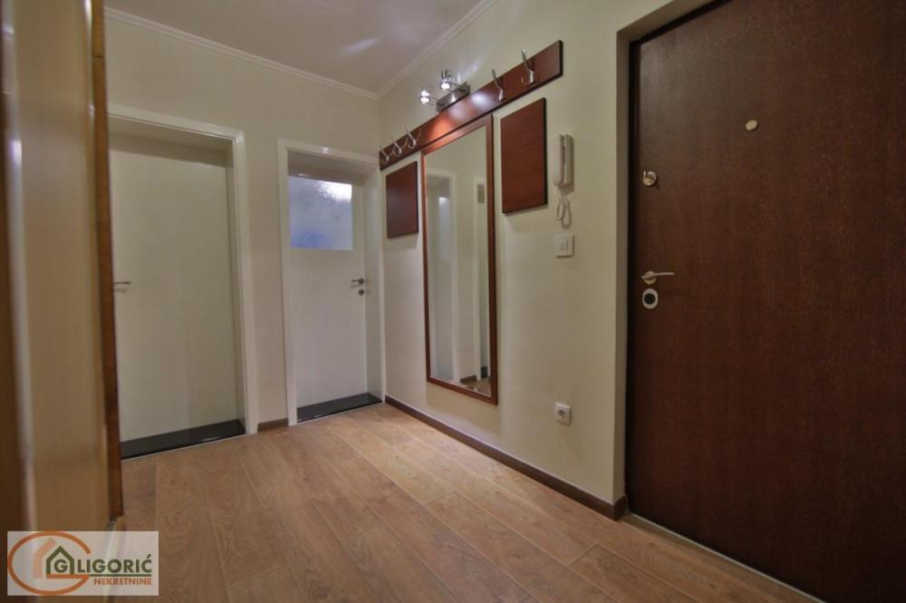 Stan na prodaju u Beogradu, Beograd (centar), dvosoban, 64m2, cena 299000 evra