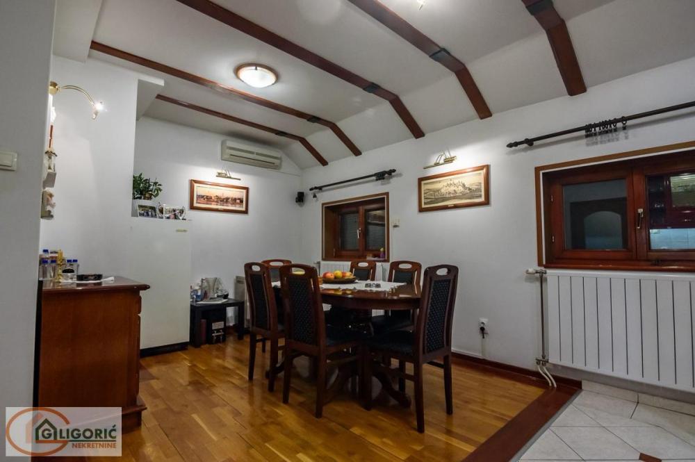 Stan na prodaju u Beogradu, Beograd (centar), cetvorosoban, 104m2, cena 395000 evra