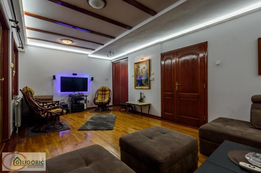Stan na prodaju u Beogradu, Beograd (centar), cetvorosoban, 104m2, cena 395000 evra