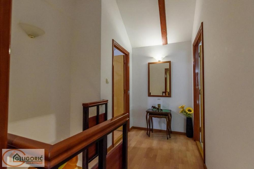 Stan na prodaju u Beogradu, Beograd (centar), cetvorosoban, 104m2, cena 395000 evra